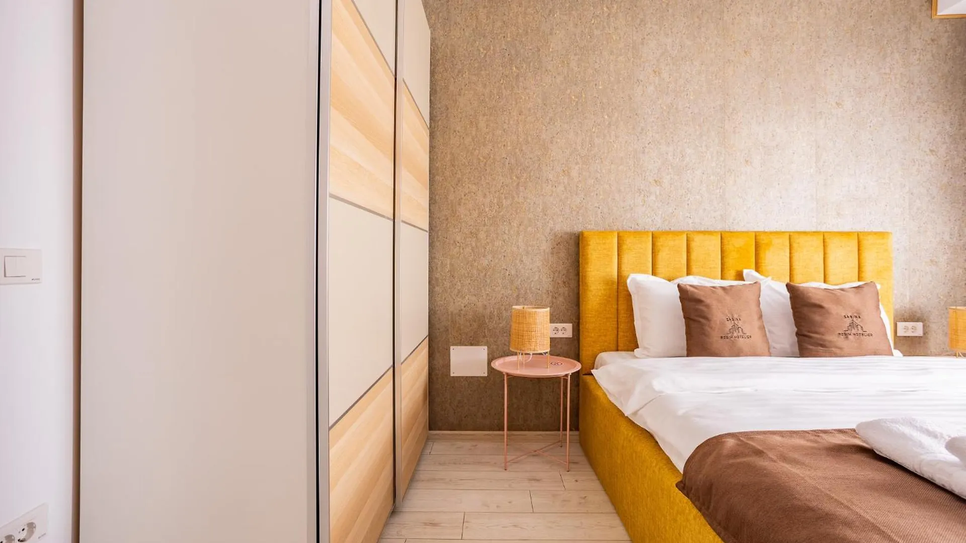 Luxury Sabina 35 Apartment Bucharest