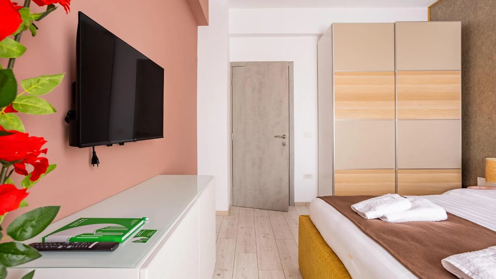 Luxury Sabina 35 Apartment Bucharest