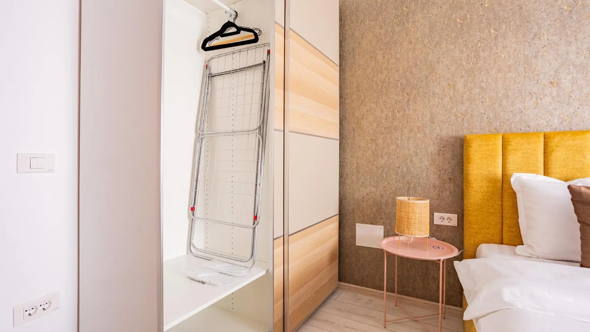 Luxury Sabina 35 Apartment Bucharest