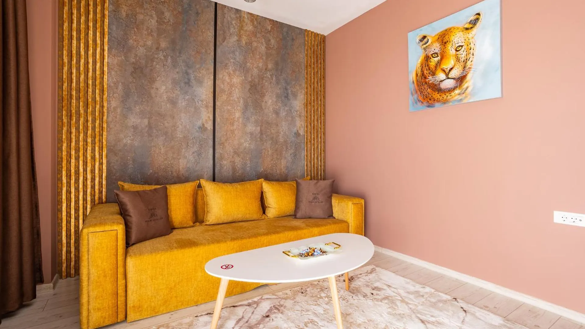 Luxury Sabina 35 Apartment Bucharest Romania